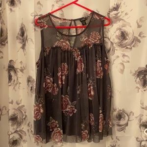 Torrid top gray with pink floral
